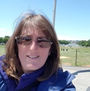 Meet your Posher, April